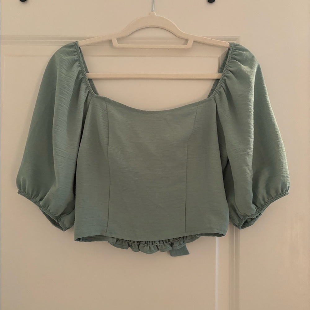 Green/Blueish tie back top!